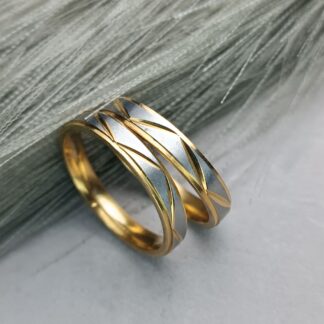 Pair of polished wedding rings (CODE:8094)