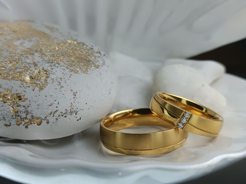 Χρυσές Σατινέ Βέρες Ζευγαριού – Kosmimatomania.gr Χρυσές Σατινέ Βέρες Ζευγαριού – Kosmimatomania.gr