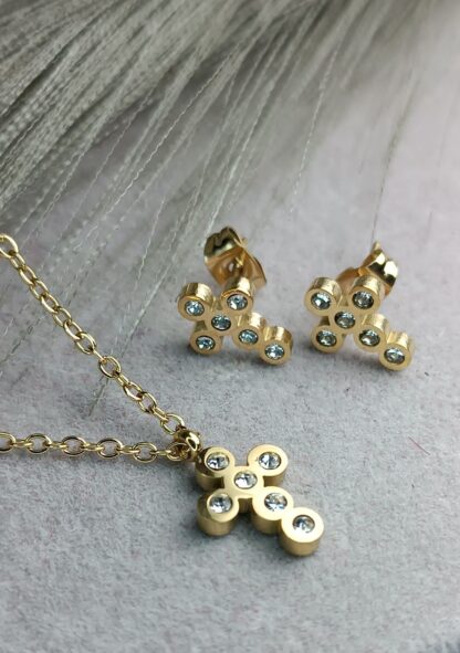 Cross with earrings (CODE:8165)