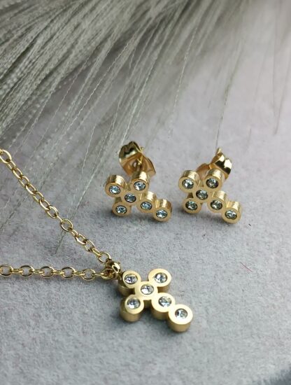 Cross with earrings (CODE:8165)