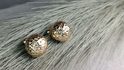 Embossed round earrings (CODE:8171)