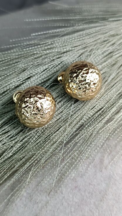 Embossed round earrings (CODE:8171)