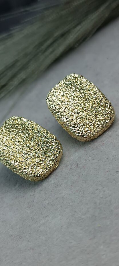 Embossed Earrings (CODE:8170)