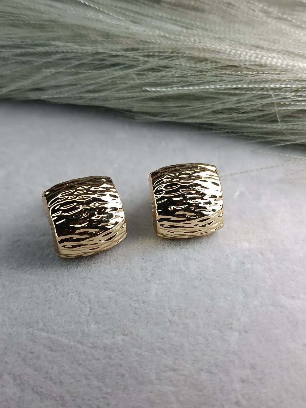 Σκουλαρίκια Χρυσά & Ασημί από Ανοξείδωτο Ατσάλι με Ανάγλυφη Υφή (ΚΩΔ:8172) Σκουλαρίκια Χρυσά & Ασημί από Ανοξείδωτο Ατσάλι με Ανάγλυφη Υφή (ΚΩΔ:8172)