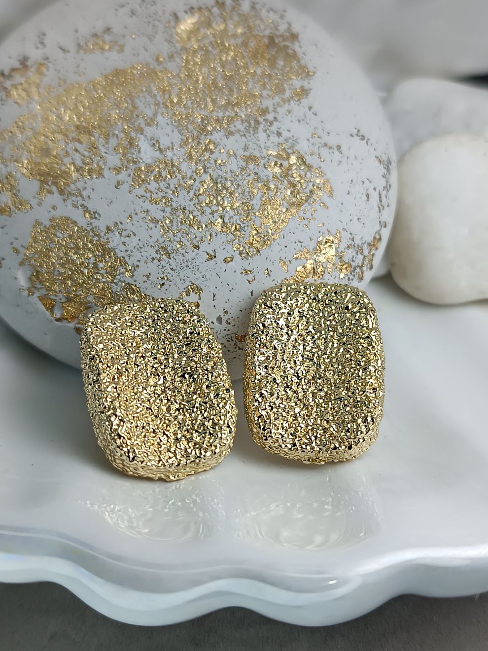 Ορθογώνια Χρυσά Σκουλαρίκια από Ανοξείδωτο Ατσάλι με Ανάγλυφη Υφή(ΚΩΔ:8170) Ορθογώνια Χρυσά Σκουλαρίκια από Ανοξείδωτο Ατσάλι με Ανάγλυφη Υφή(ΚΩΔ:8170)