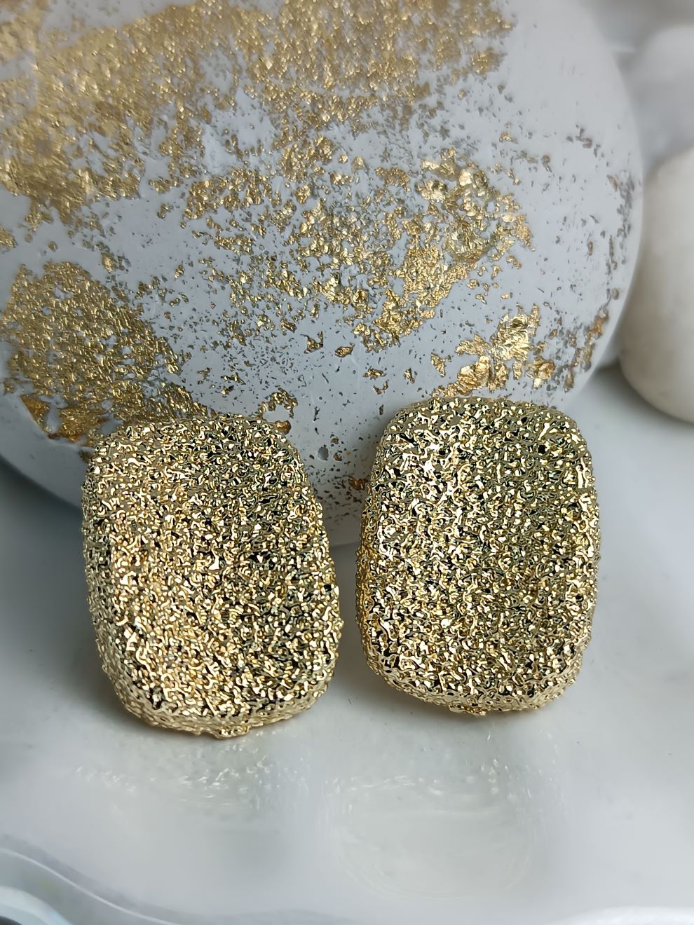 Ορθογώνια Χρυσά Σκουλαρίκια από Ανοξείδωτο Ατσάλι με Ανάγλυφη Υφή(ΚΩΔ:8170) Ορθογώνια Χρυσά Σκουλαρίκια από Ανοξείδωτο Ατσάλι με Ανάγλυφη Υφή(ΚΩΔ:8170)