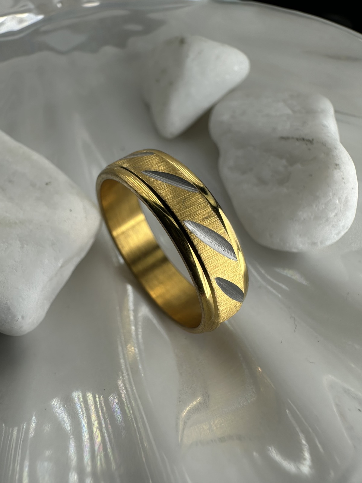 Unisex Δαχτυλίδι από Ανοξείδωτο Ατσάλι σε Χρυσό – Minimal & Κομψό Design για Άνδρες & Γυναίκες (ΚΩΔ:8157) Unisex Δαχτυλίδι από Ανοξείδωτο Ατσάλι σε Χρυσό – Minimal & Κομψό Design για Άνδρες & Γυναίκες (ΚΩΔ:8157)