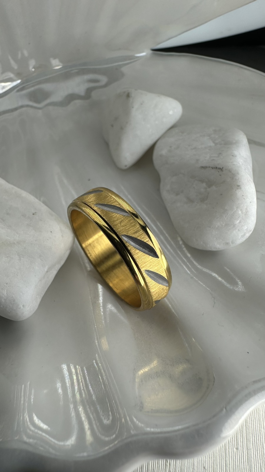 Unisex Δαχτυλίδι από Ανοξείδωτο Ατσάλι σε Χρυσό – Minimal & Κομψό Design για Άνδρες & Γυναίκες (ΚΩΔ:8157) Unisex Δαχτυλίδι από Ανοξείδωτο Ατσάλι σε Χρυσό – Minimal & Κομψό Design για Άνδρες & Γυναίκες (ΚΩΔ:8157)