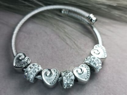 Steel, silver bracelet with heart (CODE:8163)