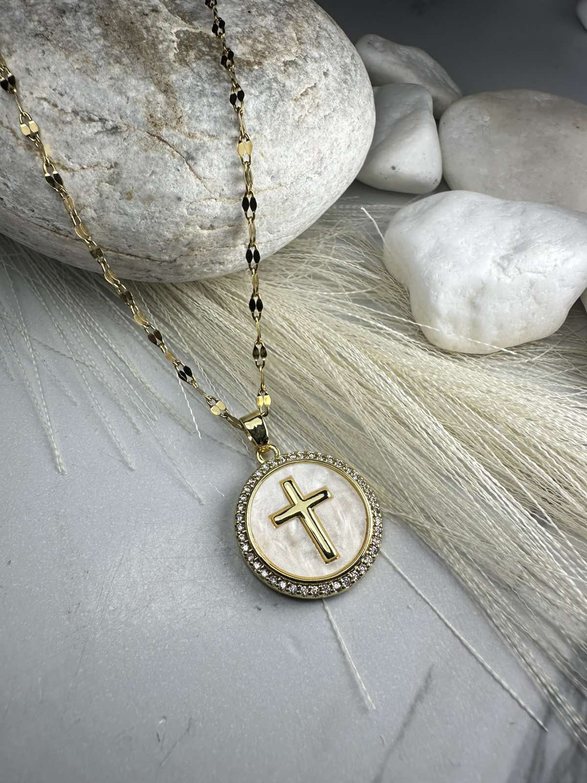 Γυναικείο Χρυσό Μενταγιόν με Σταυρό (ΚΩΔ:58411) Γυναικείο Χρυσό Μενταγιόν με Σταυρό (ΚΩΔ:58411)