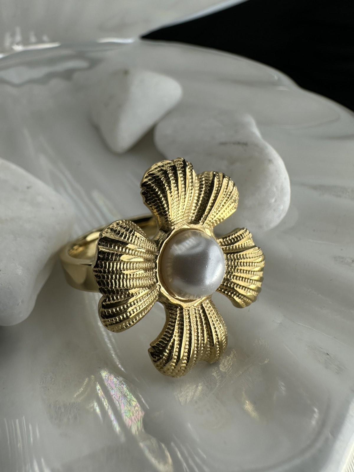 Δαχτυλίδι "Θαλάσσιο Άνθος" – Ατσάλι Επιχρυσωμένο (ΚΩΔ:0041) Δαχτυλίδι "Θαλάσσιο Άνθος" – Ατσάλι Επιχρυσωμένο (ΚΩΔ:0041)