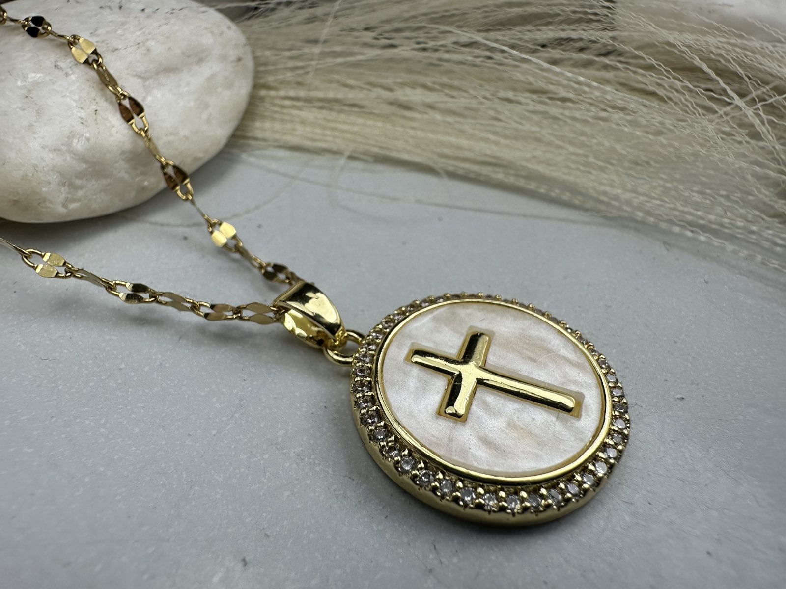 Γυναικείο Χρυσό Μενταγιόν με Σταυρό (ΚΩΔ:58411) Γυναικείο Χρυσό Μενταγιόν με Σταυρό (ΚΩΔ:58411)