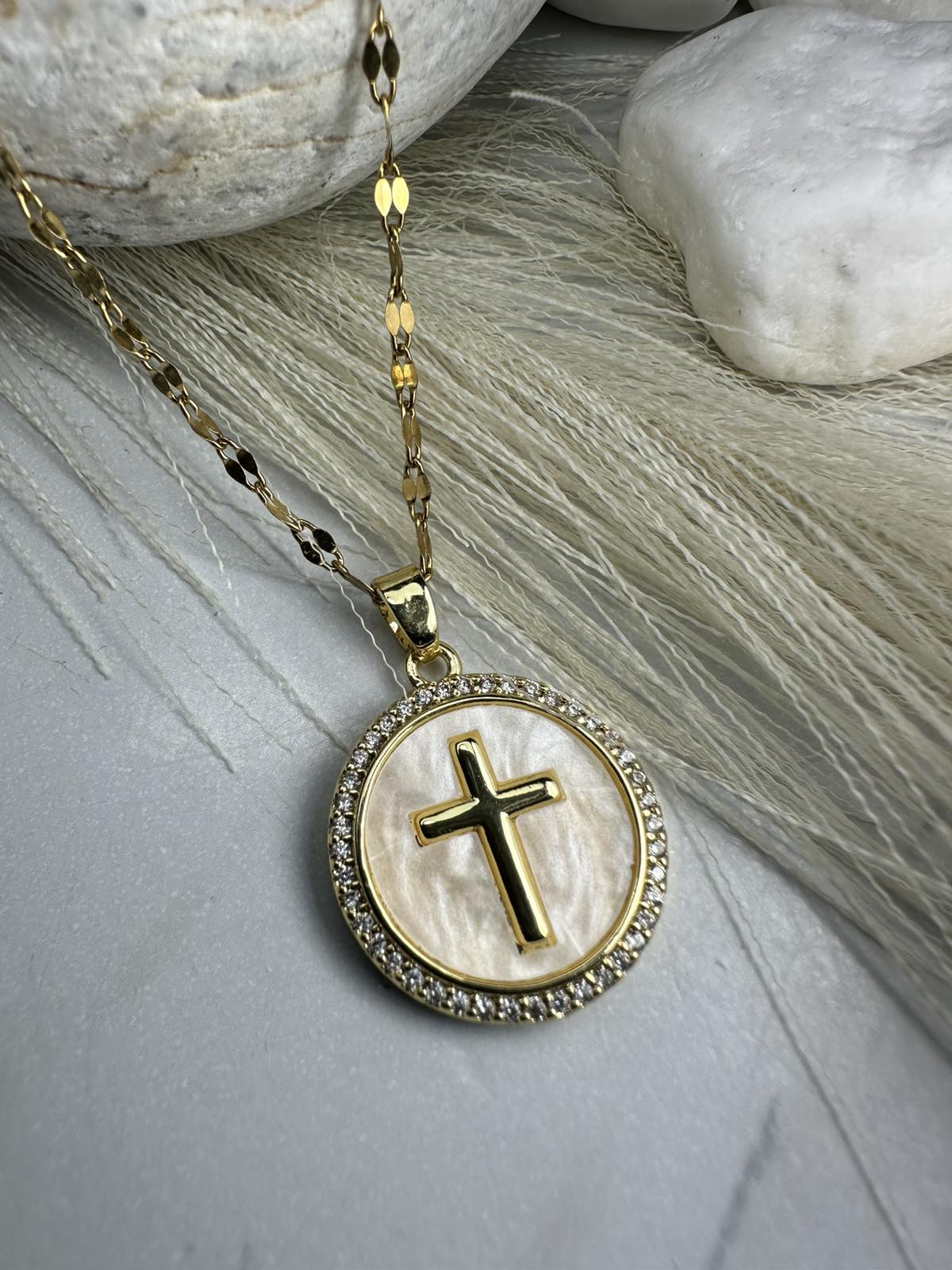 Γυναικείο Χρυσό Μενταγιόν με Σταυρό (ΚΩΔ:58411) Γυναικείο Χρυσό Μενταγιόν με Σταυρό (ΚΩΔ:58411)