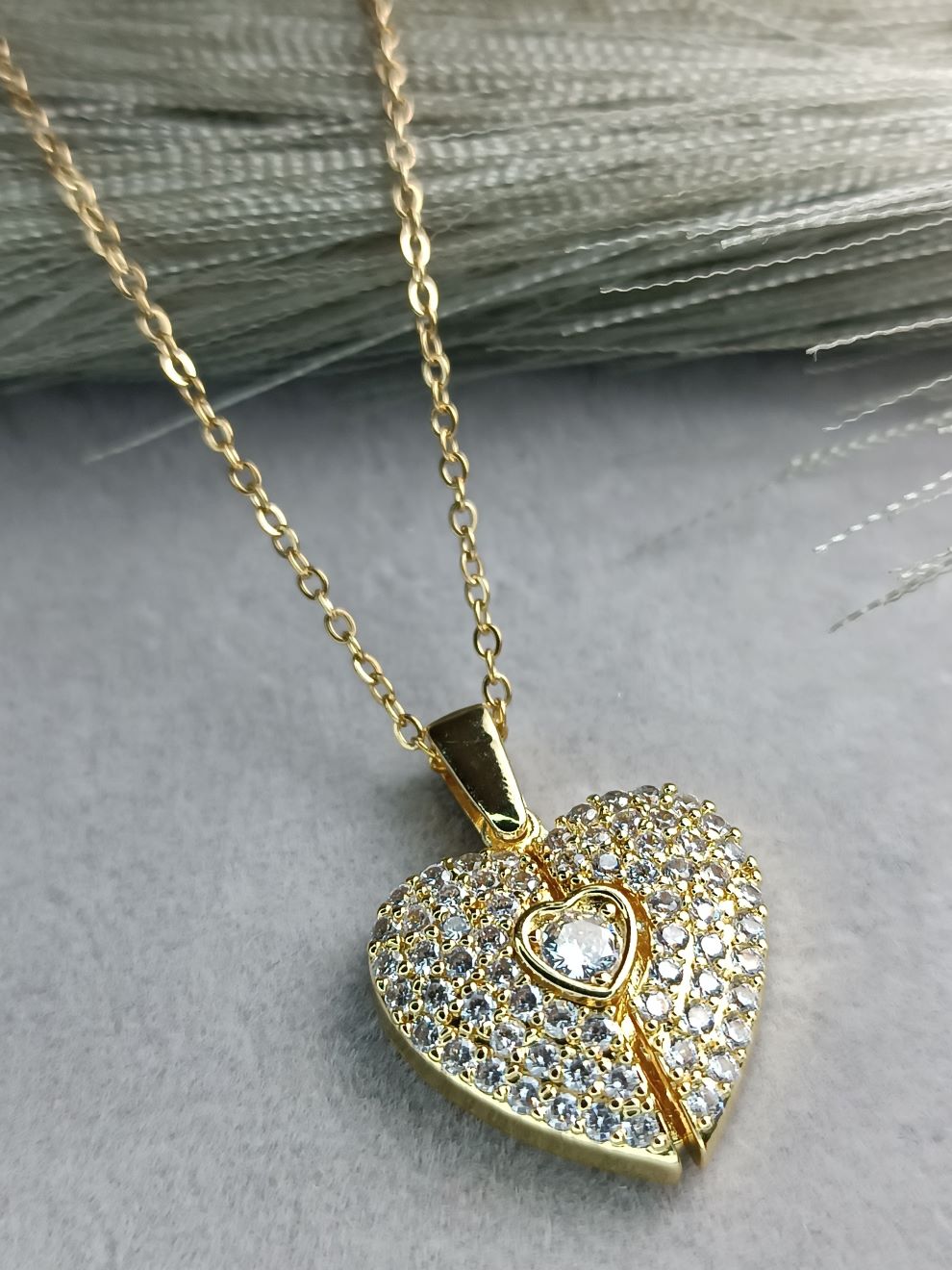 Κολιέ Καρδιά με Κρύσταλλα Επιχρυσωμένο (ΚΩΔ:54741) Κολιέ Καρδιά με Κρύσταλλα Επιχρυσωμένο (ΚΩΔ:54741)