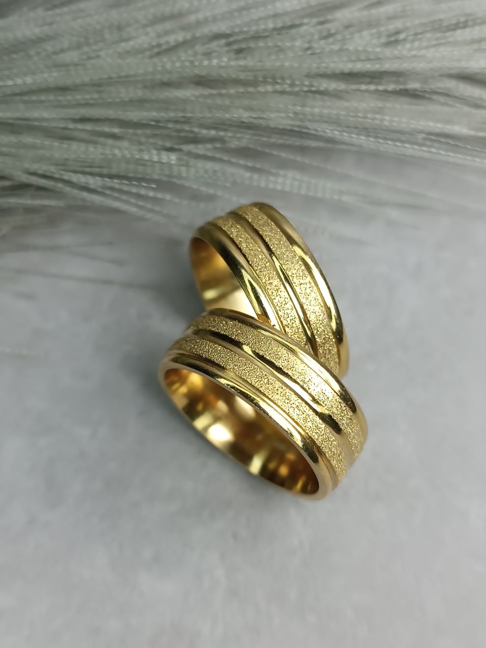 Χρυσές Βέρες με Γυαλιστερό Φινίρισμα & Glitter (ΚΩΔ:8539)– Kosmimatomania.gr Χρυσές Βέρες με Γυαλιστερό Φινίρισμα & Glitter (ΚΩΔ:8539)– Kosmimatomania.gr