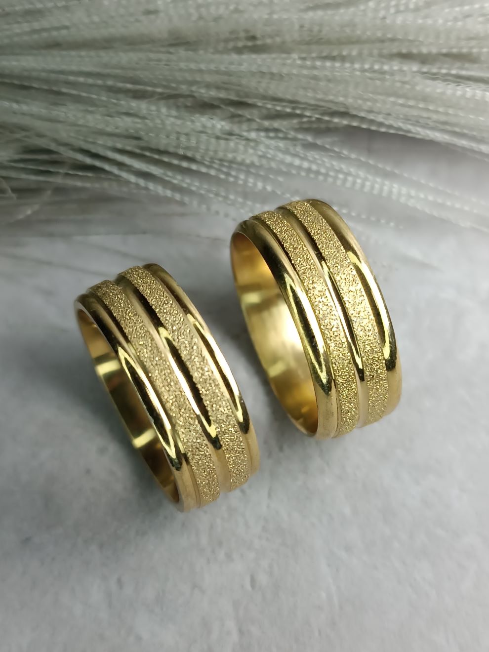 Χρυσές Βέρες με Γυαλιστερό Φινίρισμα & Glitter (ΚΩΔ:8539)– Kosmimatomania.gr Χρυσές Βέρες με Γυαλιστερό Φινίρισμα & Glitter (ΚΩΔ:8539)– Kosmimatomania.gr