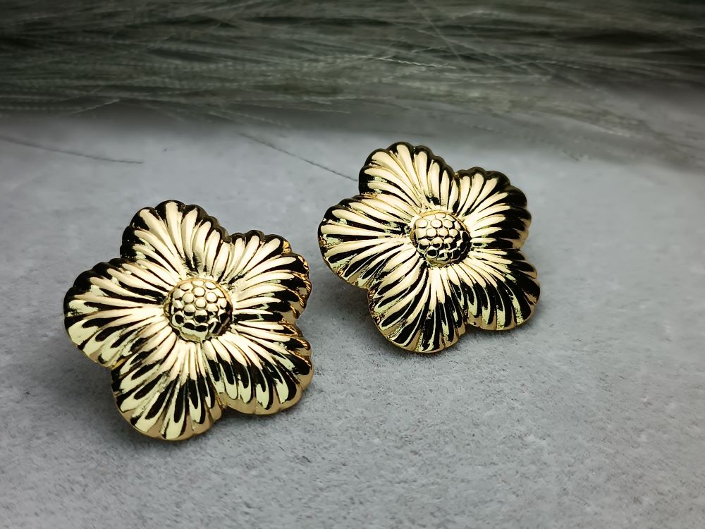 Χρυσά Ανάγλυφα Σκουλαρίκια Ακανόνιστου Σχήματος από Ανοξείδωτο Ατσάλι – Μοντέρνα(ΚΩΔ:5567) Χρυσά Ανάγλυφα Σκουλαρίκια Ακανόνιστου Σχήματος από Ανοξείδωτο Ατσάλι – Μοντέρνα(ΚΩΔ:5567)