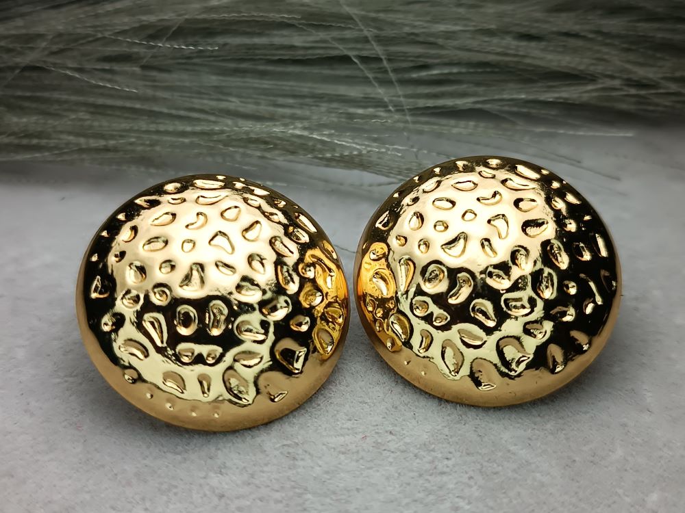 Χρυσά Σφυρήλατα Σκουλαρίκια – Στρογγυλά Statement Earrings από Ανοξείδωτο Ατσάλι (ΚΩΔ:5565) Χρυσά Σφυρήλατα Σκουλαρίκια – Στρογγυλά Statement Earrings από Ανοξείδωτο Ατσάλι (ΚΩΔ:5565)