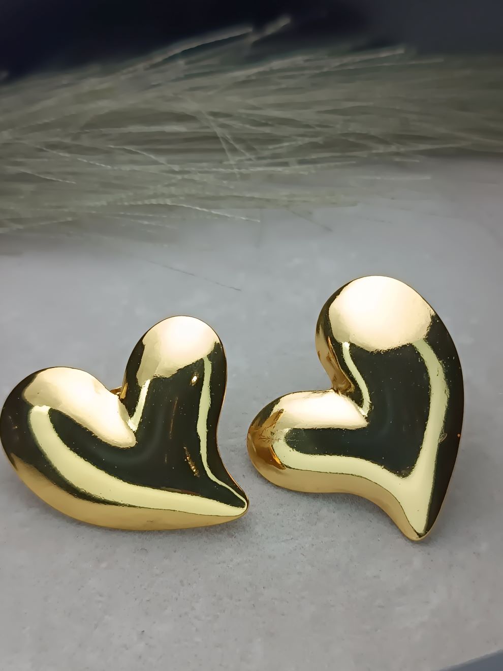 Εντυπωσιακά Σκουλαρίκια Καρδιά από Επιχρυσωμένο Ατσάλι – Statement Glam για Ιδιαίτερες Εμφανίσεις(ΚΩΔ:5576) Εντυπωσιακά Σκουλαρίκια Καρδιά από Επιχρυσωμένο Ατσάλι – Statement Glam για Ιδιαίτερες Εμφανίσεις(ΚΩΔ:5576)