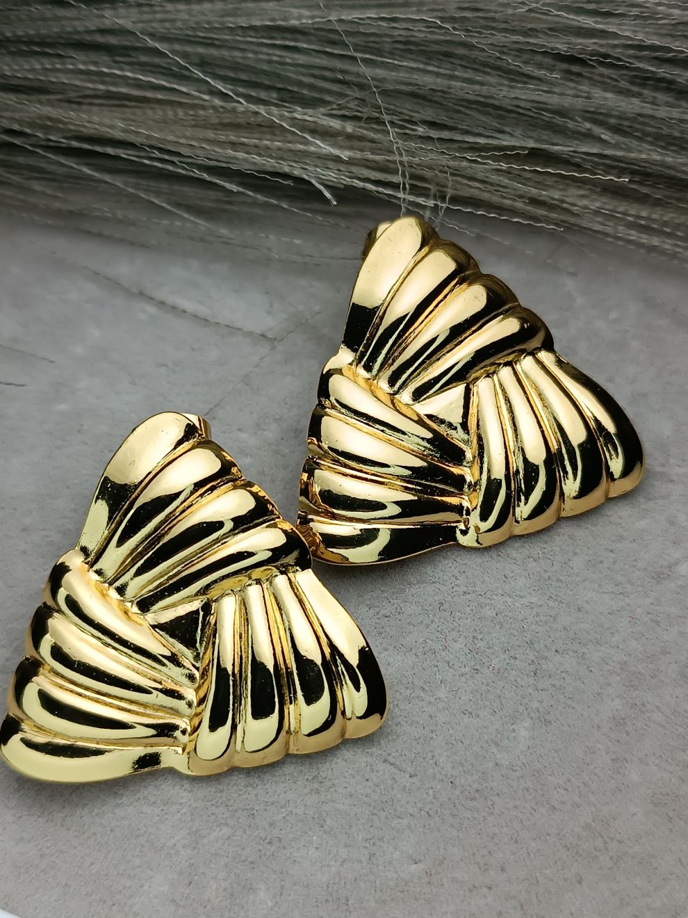 Χρυσά Γεωμετρικά Σκουλαρίκια Τρίγωνο από Ανοξείδωτο Ατσάλι – Εντυπωσιακά (ΚΩΔ:5569) Χρυσά Γεωμετρικά Σκουλαρίκια Τρίγωνο από Ανοξείδωτο Ατσάλι – Εντυπωσιακά (ΚΩΔ:5569)