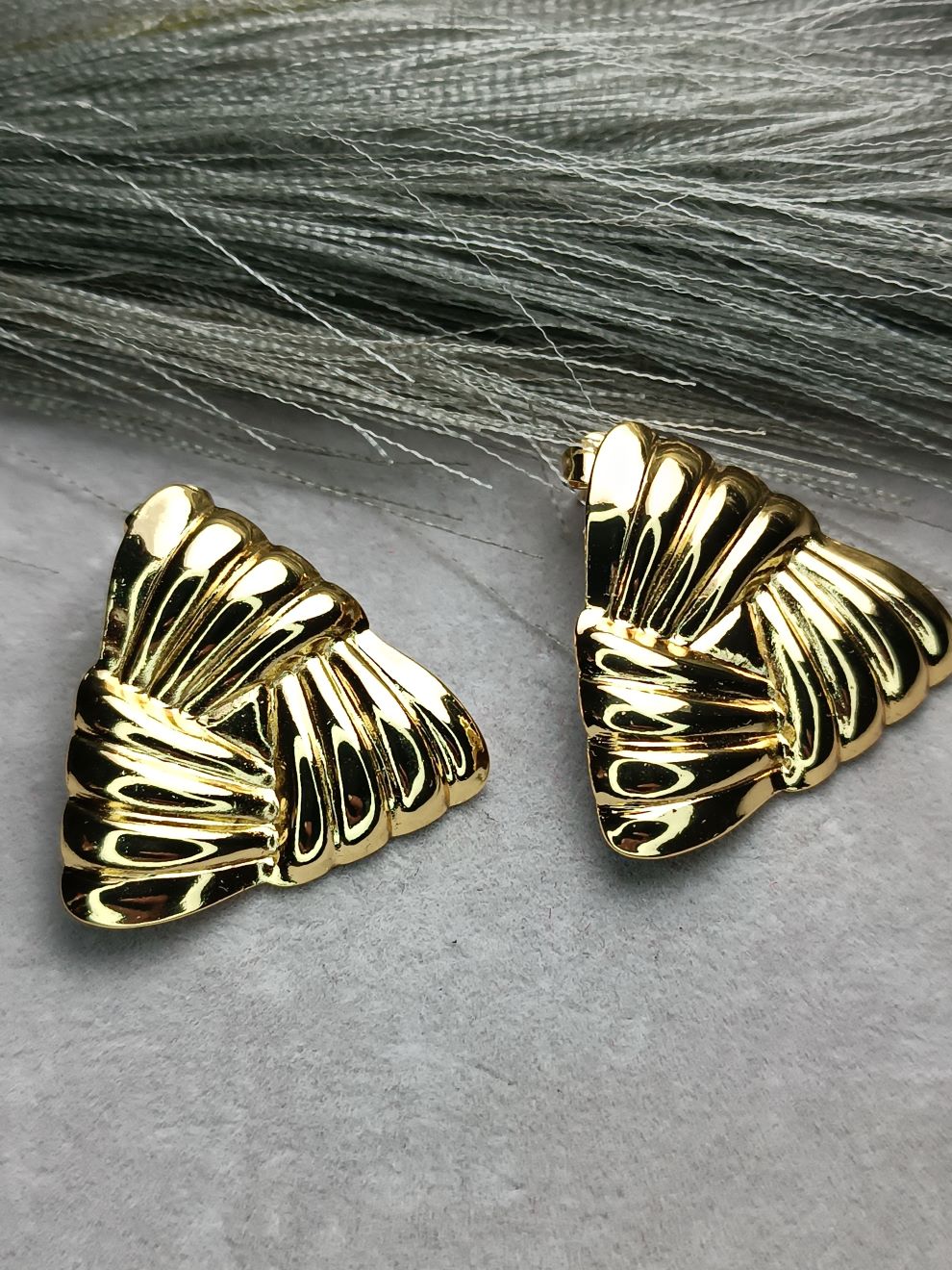 Χρυσά Γεωμετρικά Σκουλαρίκια Τρίγωνο από Ανοξείδωτο Ατσάλι – Εντυπωσιακά (ΚΩΔ:5569) Χρυσά Γεωμετρικά Σκουλαρίκια Τρίγωνο από Ανοξείδωτο Ατσάλι – Εντυπωσιακά (ΚΩΔ:5569)