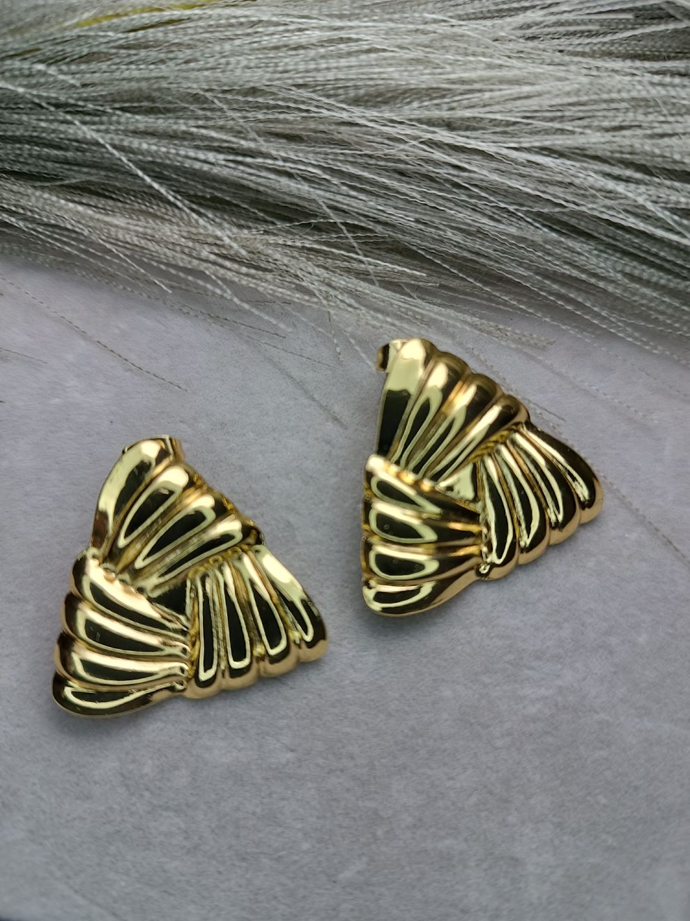 Χρυσά Γεωμετρικά Σκουλαρίκια Τρίγωνο από Ανοξείδωτο Ατσάλι – Εντυπωσιακά (ΚΩΔ:5569) Χρυσά Γεωμετρικά Σκουλαρίκια Τρίγωνο από Ανοξείδωτο Ατσάλι – Εντυπωσιακά (ΚΩΔ:5569)