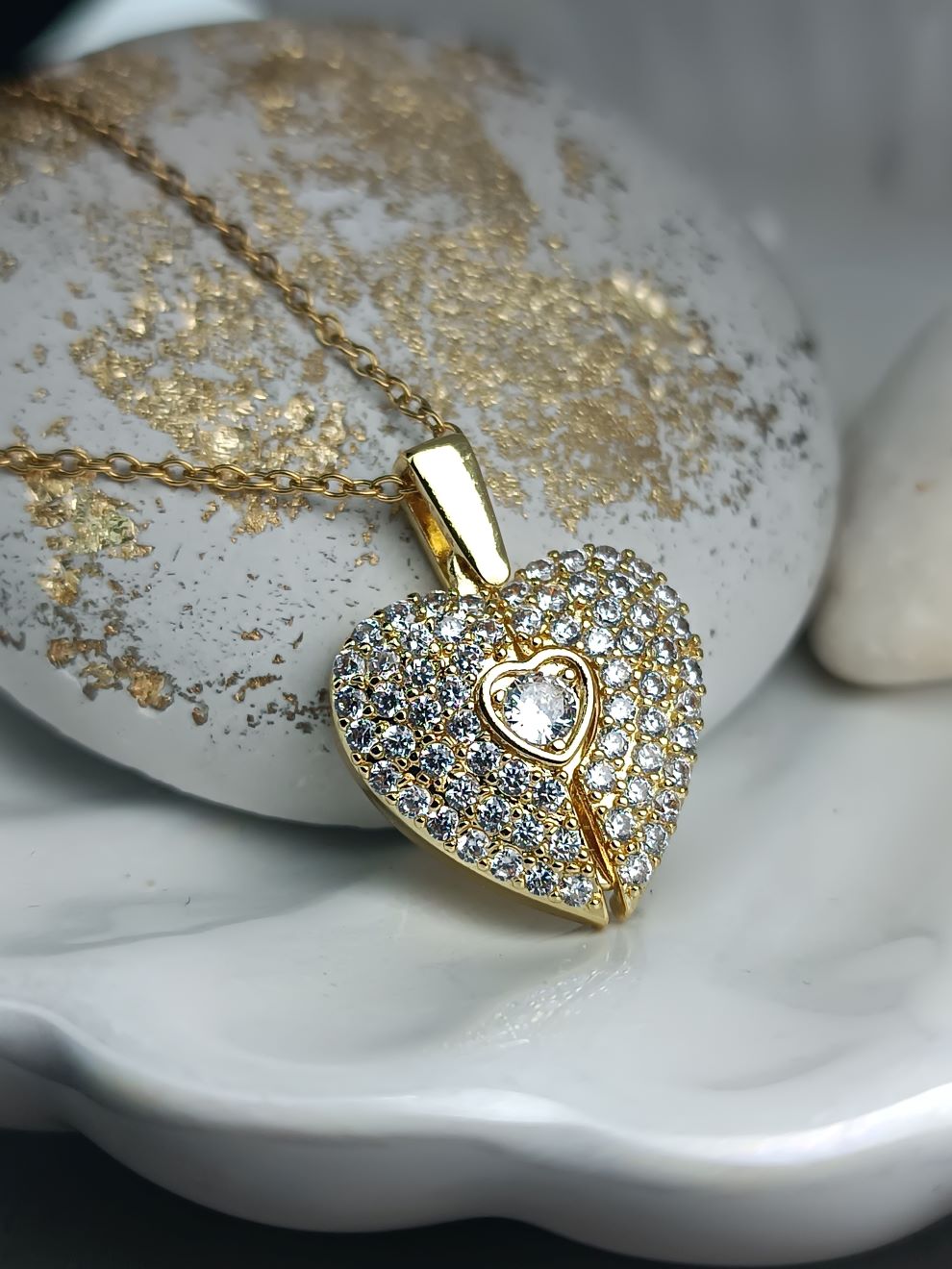 Κολιέ Καρδιά με Κρύσταλλα Επιχρυσωμένο (ΚΩΔ:54741) Κολιέ Καρδιά με Κρύσταλλα Επιχρυσωμένο (ΚΩΔ:54741)