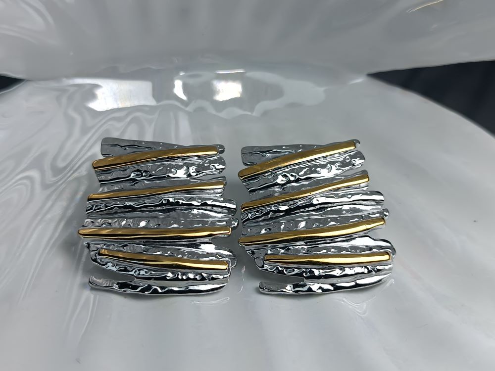 Κοσμήματα σε Ασημένιο Χρώμα