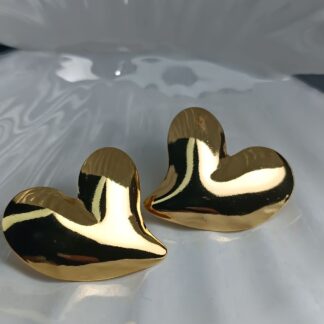 Εντυπωσιακά Σκουλαρίκια Καρδιά από Επιχρυσωμένο Ατσάλι – Statement Glam για Ιδιαίτερες Εμφανίσεις(ΚΩΔ:5576) Εντυπωσιακά Σκουλαρίκια Καρδιά από Επιχρυσωμένο Ατσάλι – Statement Glam για Ιδιαίτερες Εμφανίσεις(ΚΩΔ:5576)