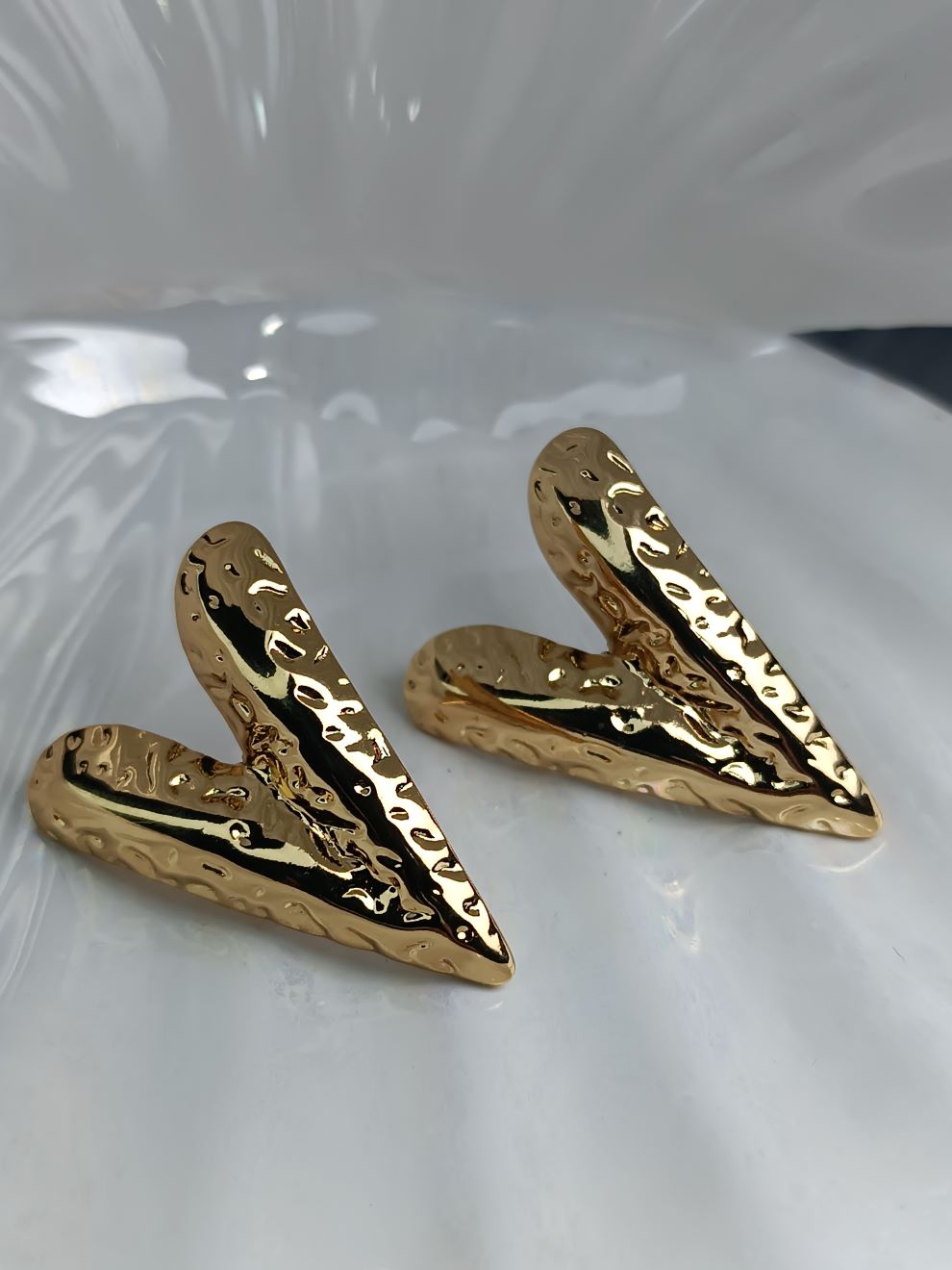 Χρυσά Καρδιόσχημα Σκουλαρίκια από Ανοξείδωτο Ατσάλι – Μοντέρνα Ανάγλυφη Υφή(ΚΩΔ:5572) Χρυσά Καρδιόσχημα Σκουλαρίκια από Ανοξείδωτο Ατσάλι – Μοντέρνα Ανάγλυφη Υφή(ΚΩΔ:5572)