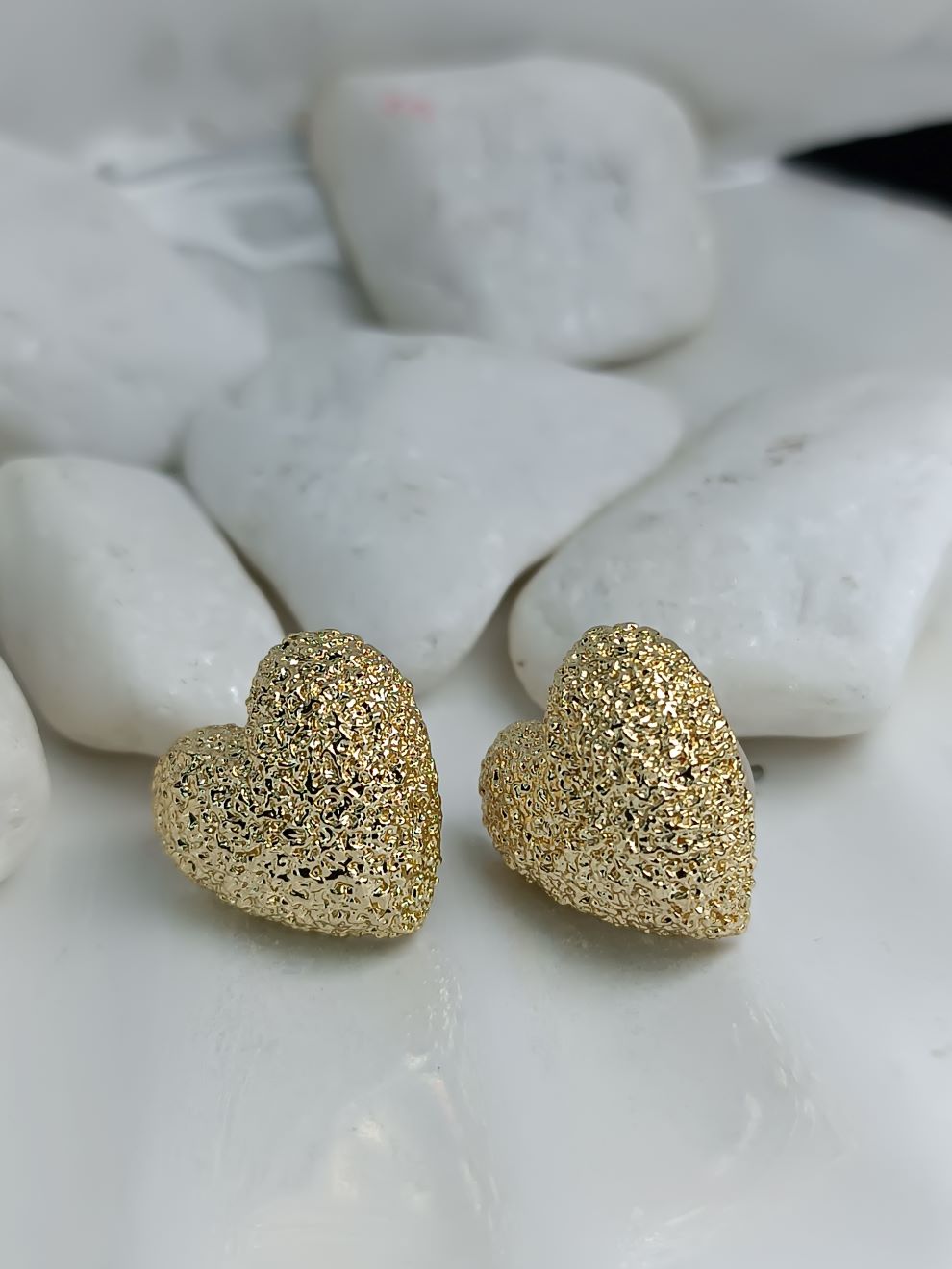 Χρυσά Σκουλαρίκια Καρδιά από Ατσάλι – Ανάγλυφη Υφή & Ρομαντικό Design(ΚΩΔ:85811) Χρυσά Σκουλαρίκια Καρδιά από Ατσάλι – Ανάγλυφη Υφή & Ρομαντικό Design(ΚΩΔ:85811)