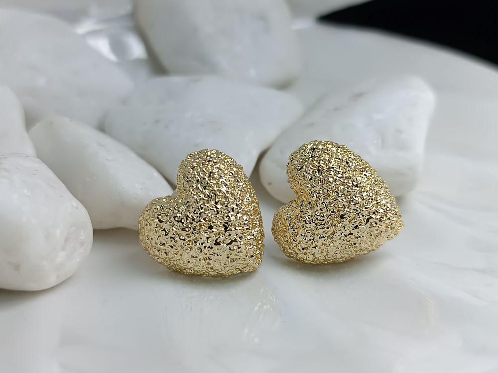 Τι να προσέξετε όταν αγοράζετε σκουλαρίκια online.