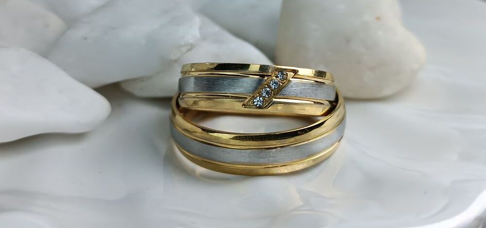 Δίχρωμες Βέρες Ανοξείδωτο Ατσάλι με Χρυσή Λεπτομέρεια (ΚΩΔ:554241) | Kosmimatomania.gr Δίχρωμες Βέρες Ανοξείδωτο Ατσάλι με Χρυσή Λεπτομέρεια (ΚΩΔ:554241) | Kosmimatomania.gr