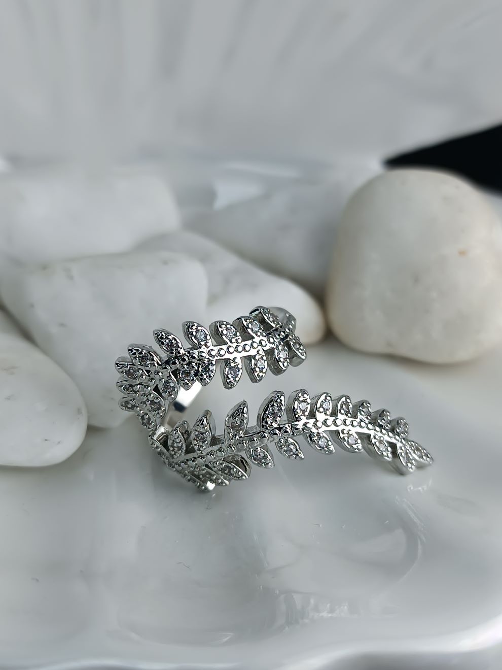 Δαχτυλίδι φυλλα απο ορείχαλκο (ΚΩΔ:5593) Δαχτυλίδι φυλλα απο ορείχαλκο (ΚΩΔ:5593)