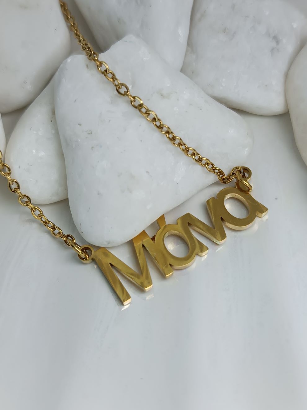 Κολιέ με Λέξη "Μάνα" – Επιχρυσωμένο Ατσάλινο Κόσμημα για τη Μαμά(ΚΩΔ:5577) Κολιέ με Λέξη "Μάνα" – Επιχρυσωμένο Ατσάλινο Κόσμημα για τη Μαμά(ΚΩΔ:5577)