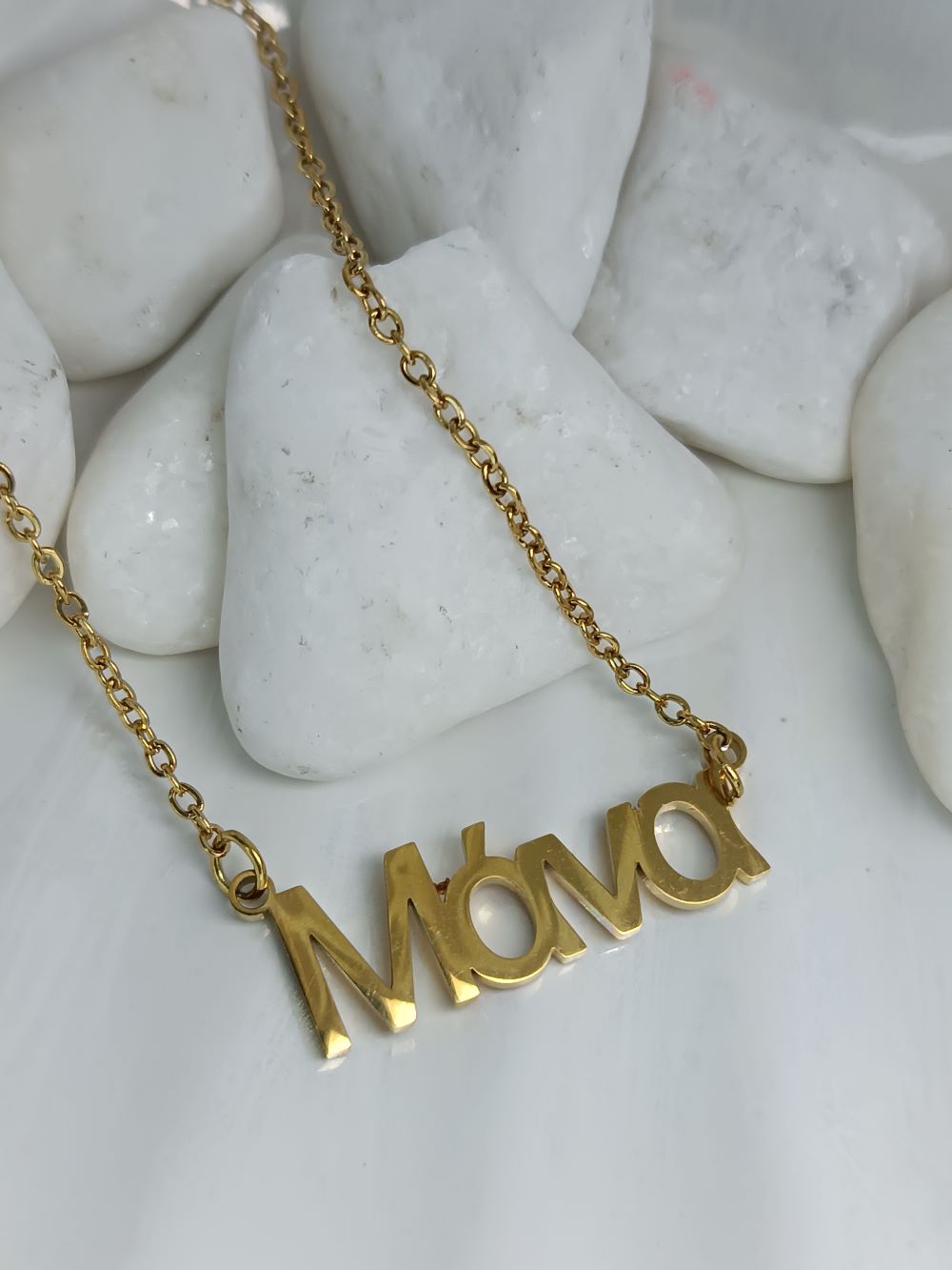 Κολιέ με Λέξη "Μάνα" – Επιχρυσωμένο Ατσάλινο Κόσμημα για τη Μαμά(ΚΩΔ:5577) Κολιέ με Λέξη "Μάνα" – Επιχρυσωμένο Ατσάλινο Κόσμημα για τη Μαμά(ΚΩΔ:5577)