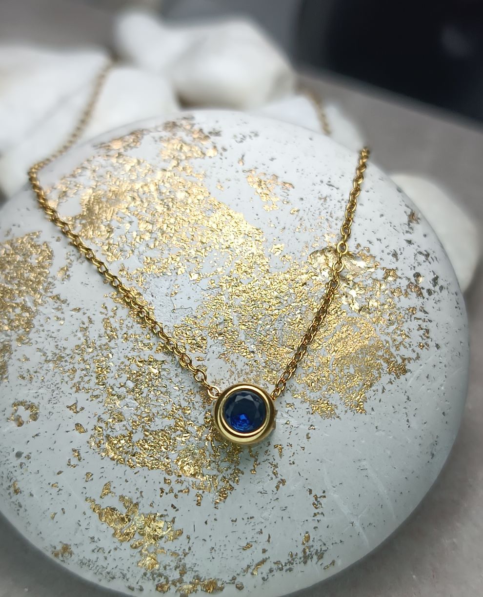 Κολιέ από Ατσάλι με Μπλε Κρύσταλλο(ΚΩΔ:559941) Κολιέ από Ατσάλι με Μπλε Κρύσταλλο(ΚΩΔ:559941)