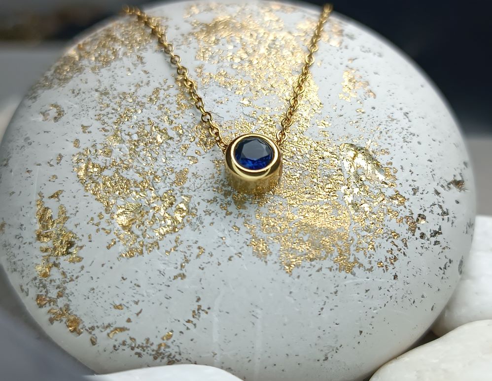 Κολιέ από Ατσάλι με Μπλε Κρύσταλλο(ΚΩΔ:559941) Κολιέ από Ατσάλι με Μπλε Κρύσταλλο(ΚΩΔ:559941)