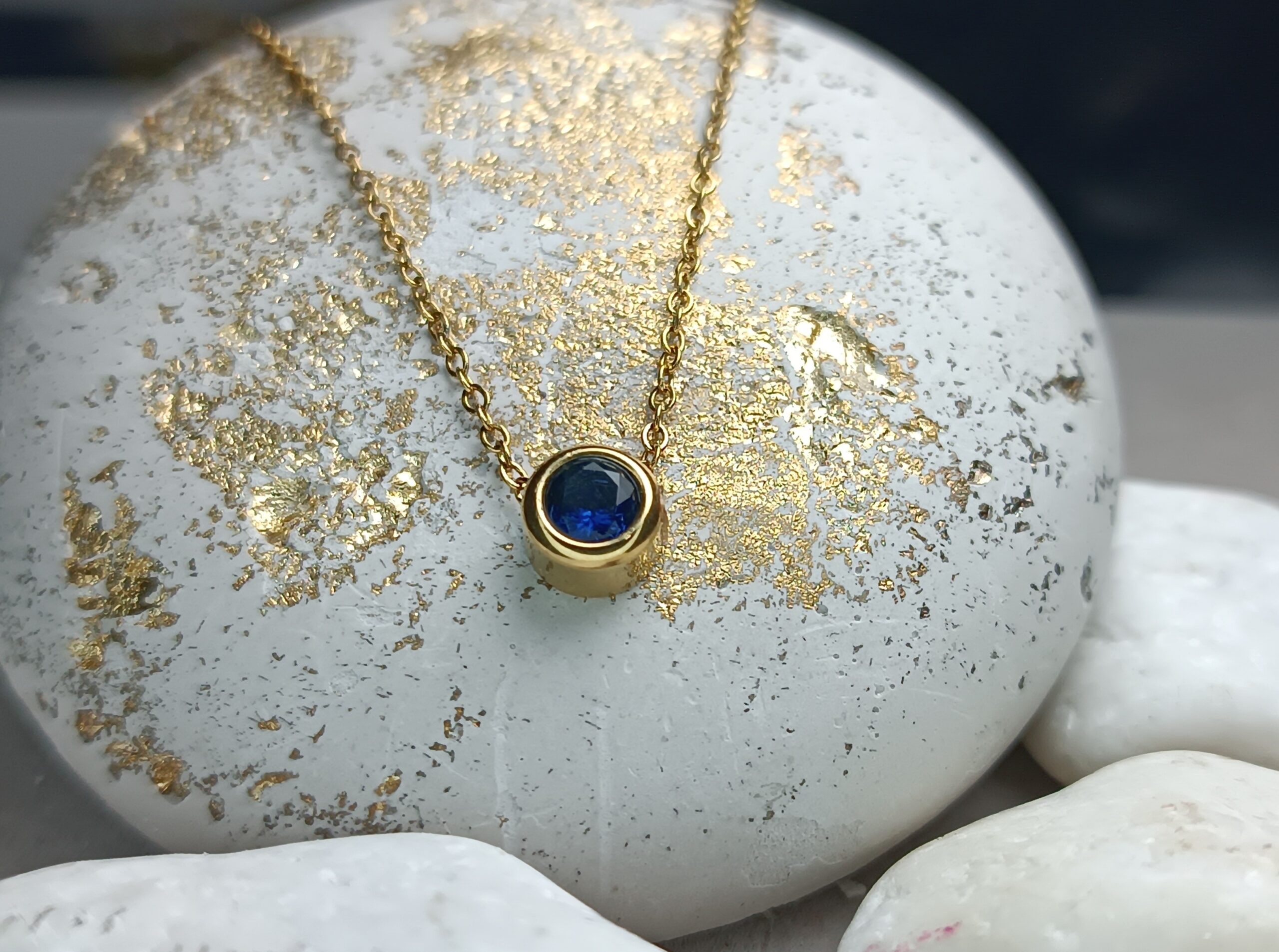 Κολιέ από Ατσάλι με Μπλε Κρύσταλλο(ΚΩΔ:559941) Κολιέ από Ατσάλι με Μπλε Κρύσταλλο(ΚΩΔ:559941)