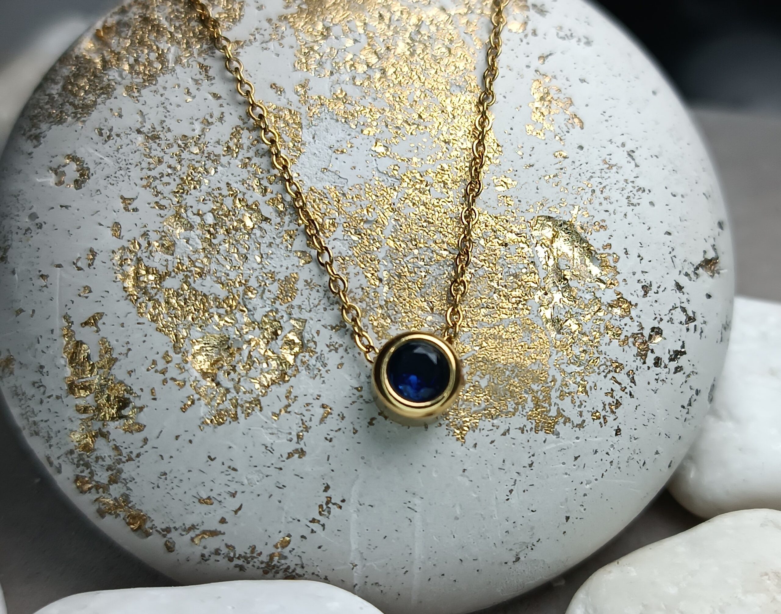 Κολιέ από Ατσάλι με Μπλε Κρύσταλλο(ΚΩΔ:559941) Κολιέ από Ατσάλι με Μπλε Κρύσταλλο(ΚΩΔ:559941)