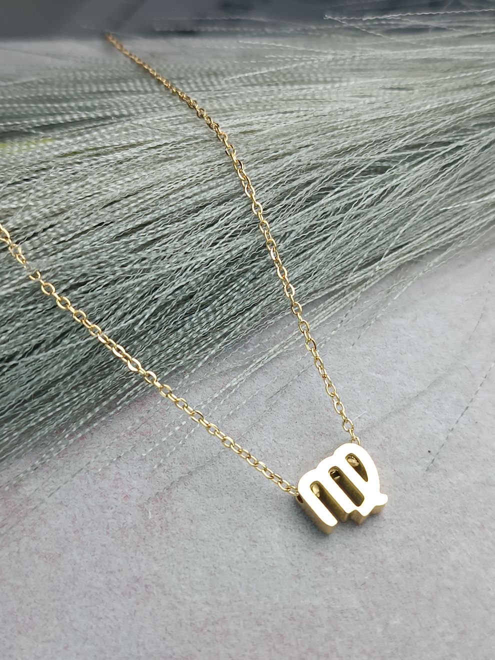 Δώρα γενεθλίων: Ποιο κόσμημα να διαλέξεις ανάλογα με το ζώδιο | Ο απόλυτος οδηγός