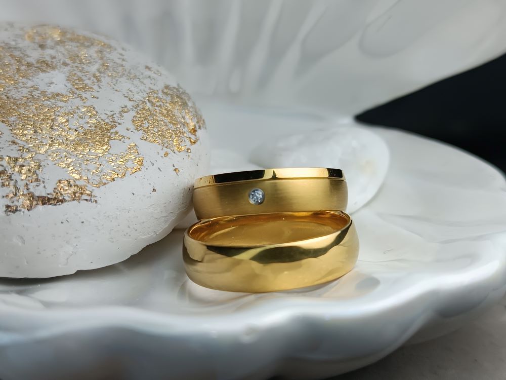 Σετ Χρυσές Βέρες από Ατσάλι με Κρύσταλλο (ΚΩΔ:99441) – Κομψές & Διαχρονικές | Kosmimatomania | Kosmimatomania.gr Σετ Χρυσές Βέρες από Ατσάλι με Κρύσταλλο (ΚΩΔ:99441) – Κομψές & Διαχρονικές | Kosmimatomania | Kosmimatomania.gr