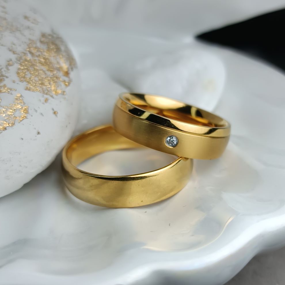 Σετ Χρυσές Βέρες από Ατσάλι με Κρύσταλλο (ΚΩΔ:99441) – Κομψές & Διαχρονικές | Kosmimatomania | Kosmimatomania.gr Σετ Χρυσές Βέρες από Ατσάλι με Κρύσταλλο (ΚΩΔ:99441) – Κομψές & Διαχρονικές | Kosmimatomania | Kosmimatomania.gr