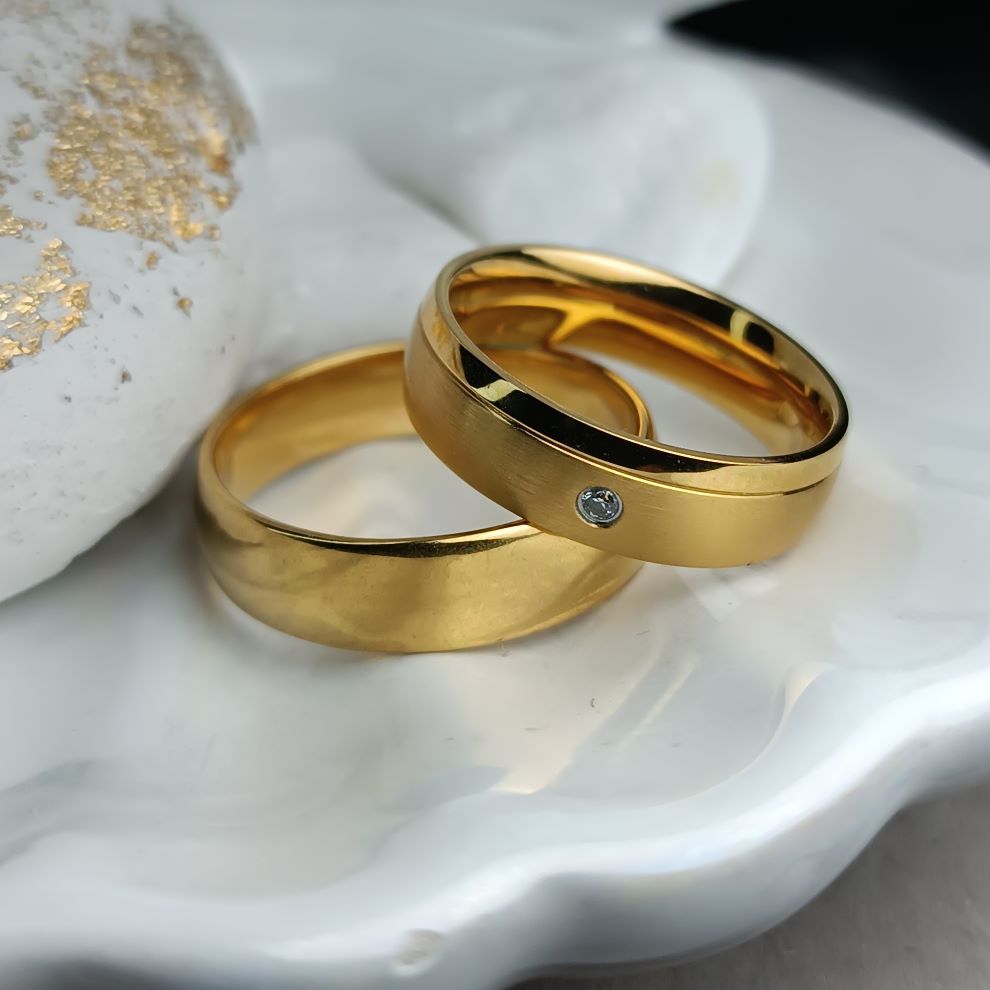 Σετ Χρυσές Βέρες από Ατσάλι με Κρύσταλλο (ΚΩΔ:99441) – Κομψές & Διαχρονικές | Kosmimatomania | Kosmimatomania.gr Σετ Χρυσές Βέρες από Ατσάλι με Κρύσταλλο (ΚΩΔ:99441) – Κομψές & Διαχρονικές | Kosmimatomania | Kosmimatomania.gr