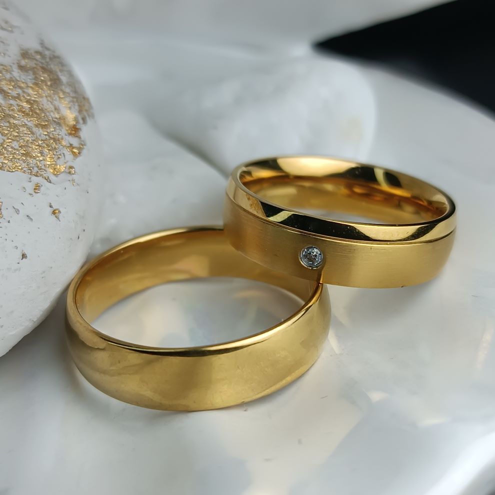 Σετ Χρυσές Βέρες από Ατσάλι με Κρύσταλλο (ΚΩΔ:99441) – Κομψές & Διαχρονικές | Kosmimatomania | Kosmimatomania.gr Σετ Χρυσές Βέρες από Ατσάλι με Κρύσταλλο (ΚΩΔ:99441) – Κομψές & Διαχρονικές | Kosmimatomania | Kosmimatomania.gr