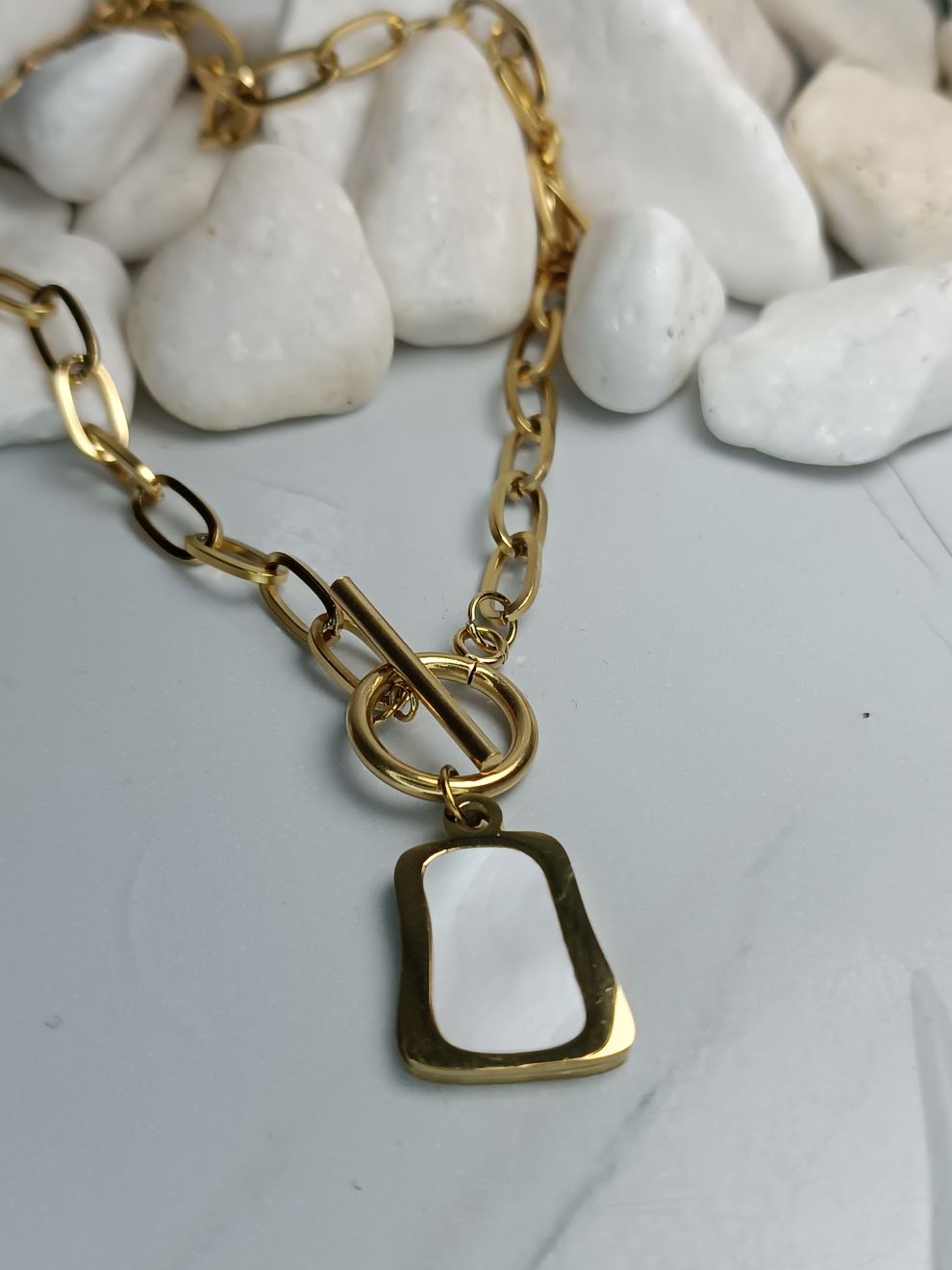 Γυναικείο Κολιέ από Ανοξείδωτο Ατσάλι με Χρυσή Αλυσίδα και Μενταγιόν Mother of Pearl (ΚΩΔ:77119) Γυναικείο Κολιέ από Ανοξείδωτο Ατσάλι με Χρυσή Αλυσίδα και Μενταγιόν Mother of Pearl (ΚΩΔ:77119)