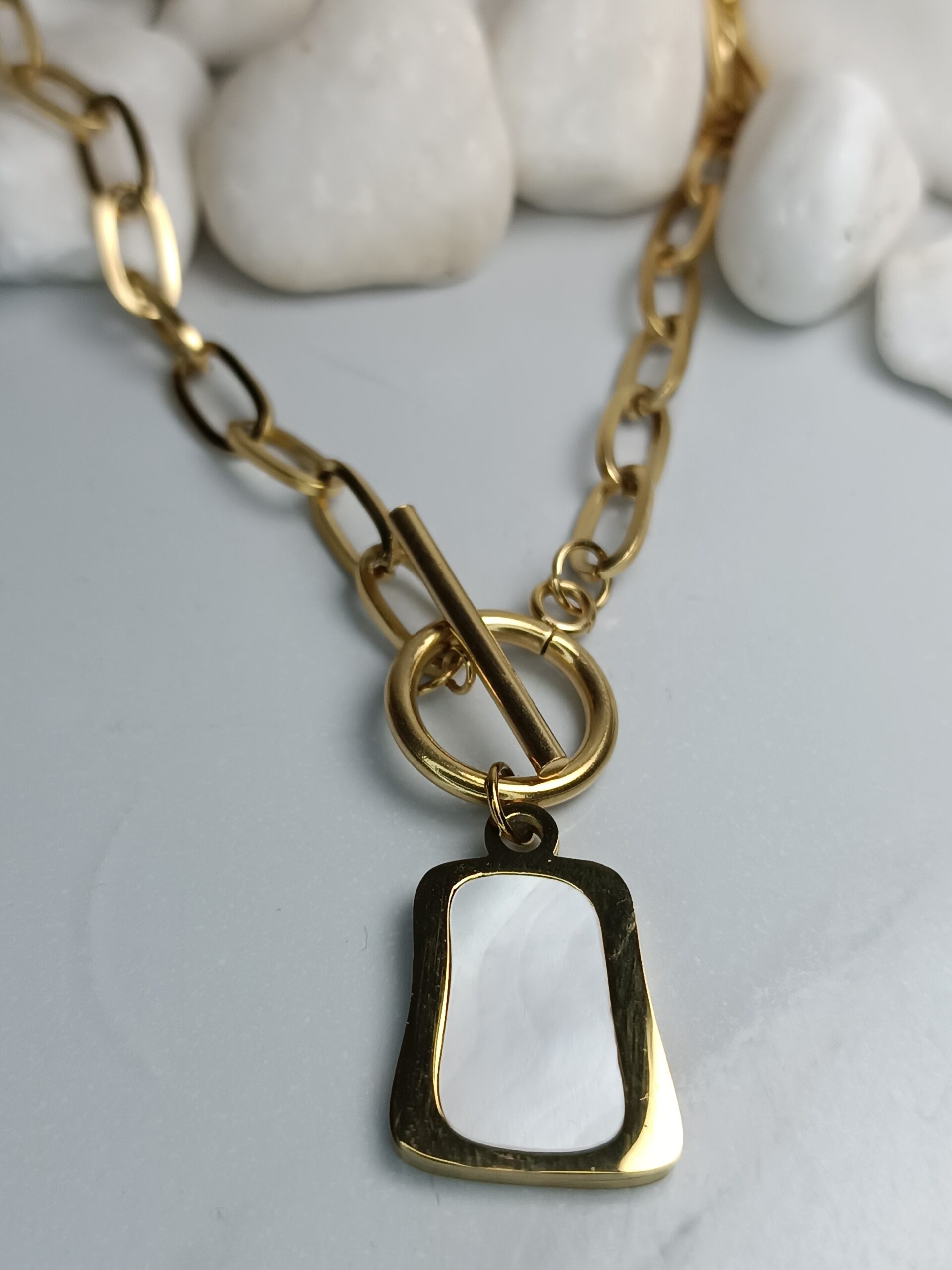 Γυναικείο Κολιέ από Ανοξείδωτο Ατσάλι με Χρυσή Αλυσίδα και Μενταγιόν Mother of Pearl (ΚΩΔ:77119) Γυναικείο Κολιέ από Ανοξείδωτο Ατσάλι με Χρυσή Αλυσίδα και Μενταγιόν Mother of Pearl (ΚΩΔ:77119)