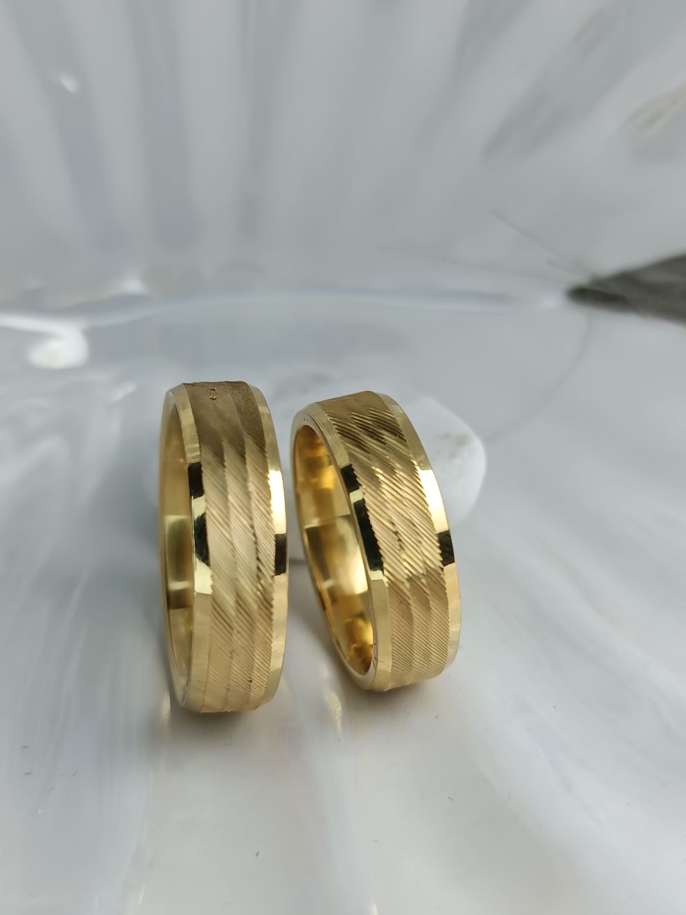 Ανδρικές & Γυναικείες Βέρες από Ατσάλι Χρυσό Χρώμα 6mm | Kosmimatomania.gr Ανδρικές & Γυναικείες Βέρες από Ατσάλι Χρυσό Χρώμα 6mm | Kosmimatomania.gr