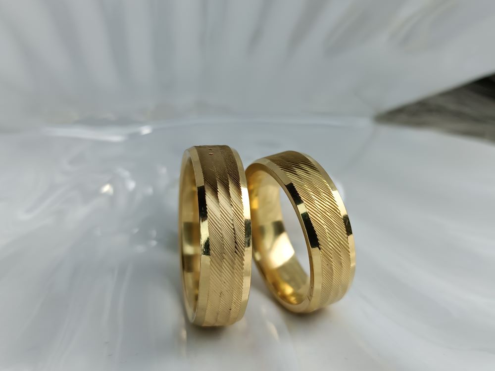 Ανδρικές & Γυναικείες Βέρες από Ατσάλι Χρυσό Χρώμα 6mm | Kosmimatomania.gr Ανδρικές & Γυναικείες Βέρες από Ατσάλι Χρυσό Χρώμα 6mm | Kosmimatomania.gr