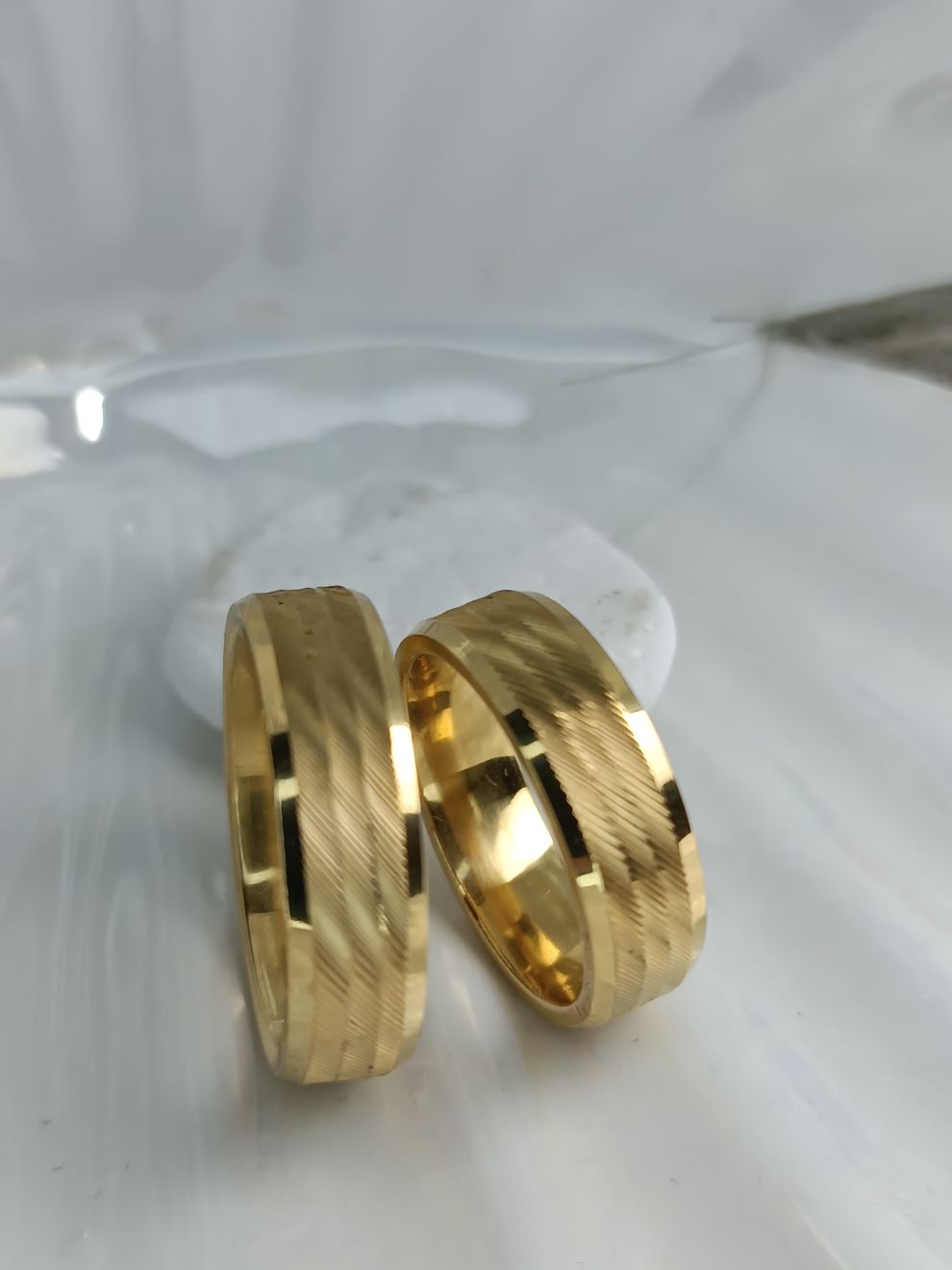 Ανδρικές & Γυναικείες Βέρες από Ατσάλι Χρυσό Χρώμα 6mm | Kosmimatomania.gr Ανδρικές & Γυναικείες Βέρες από Ατσάλι Χρυσό Χρώμα 6mm | Kosmimatomania.gr